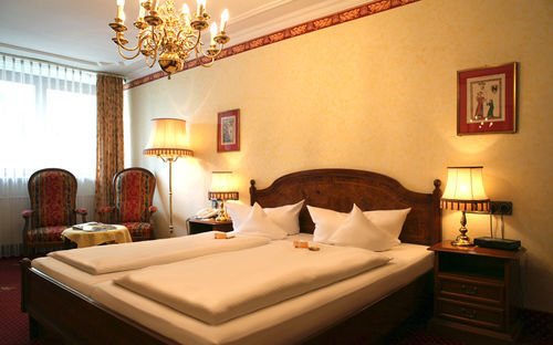 Hotel Wittelsbacher Höh 3*