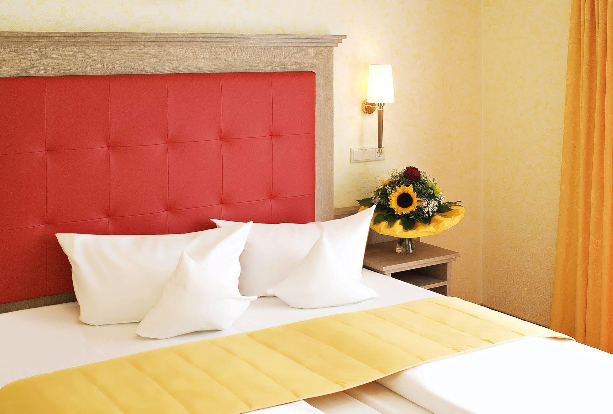 Hotel Wittelsbacher Höh 3*